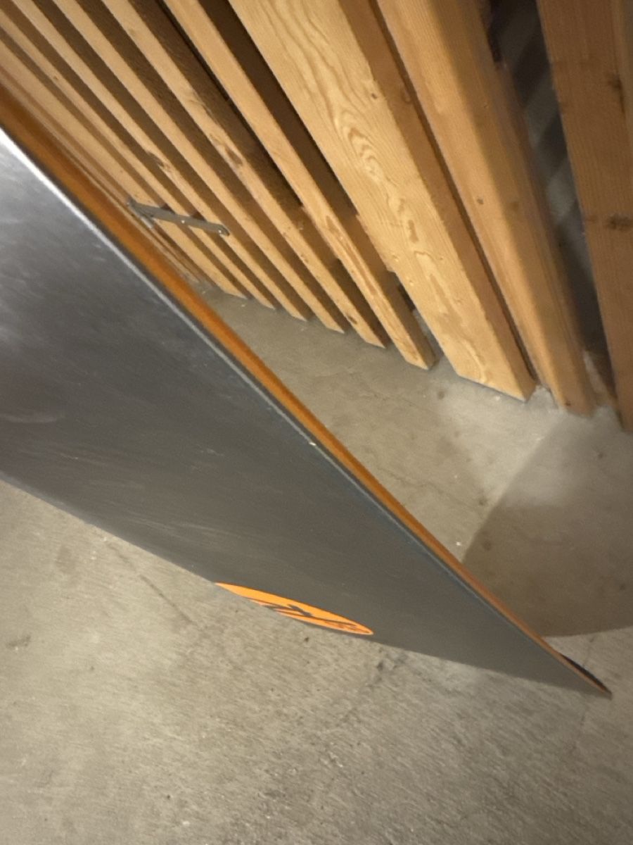 Rossignol Board: Snowboard 150cm von Rossignol, Rocker – Usato da Schliern b. Köniz venduto da amo_lln9 8