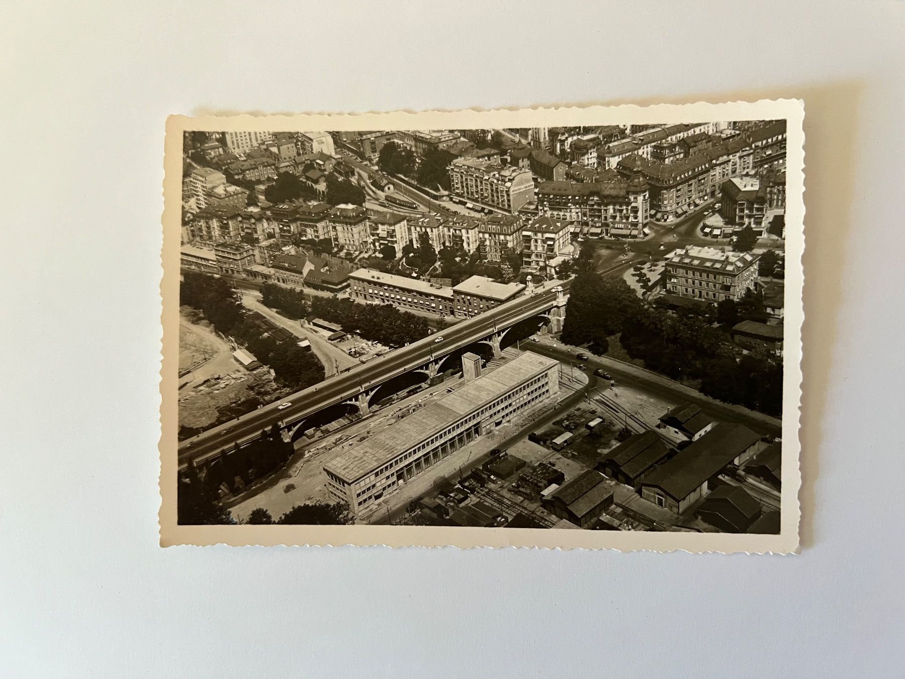 Foto & Immagini: Photo Lausanne Chauderon – Usato da Lausanne venduto da sualenna