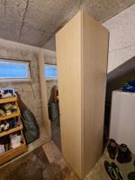 Kleiderschrank zu verschenken mit Spiegel