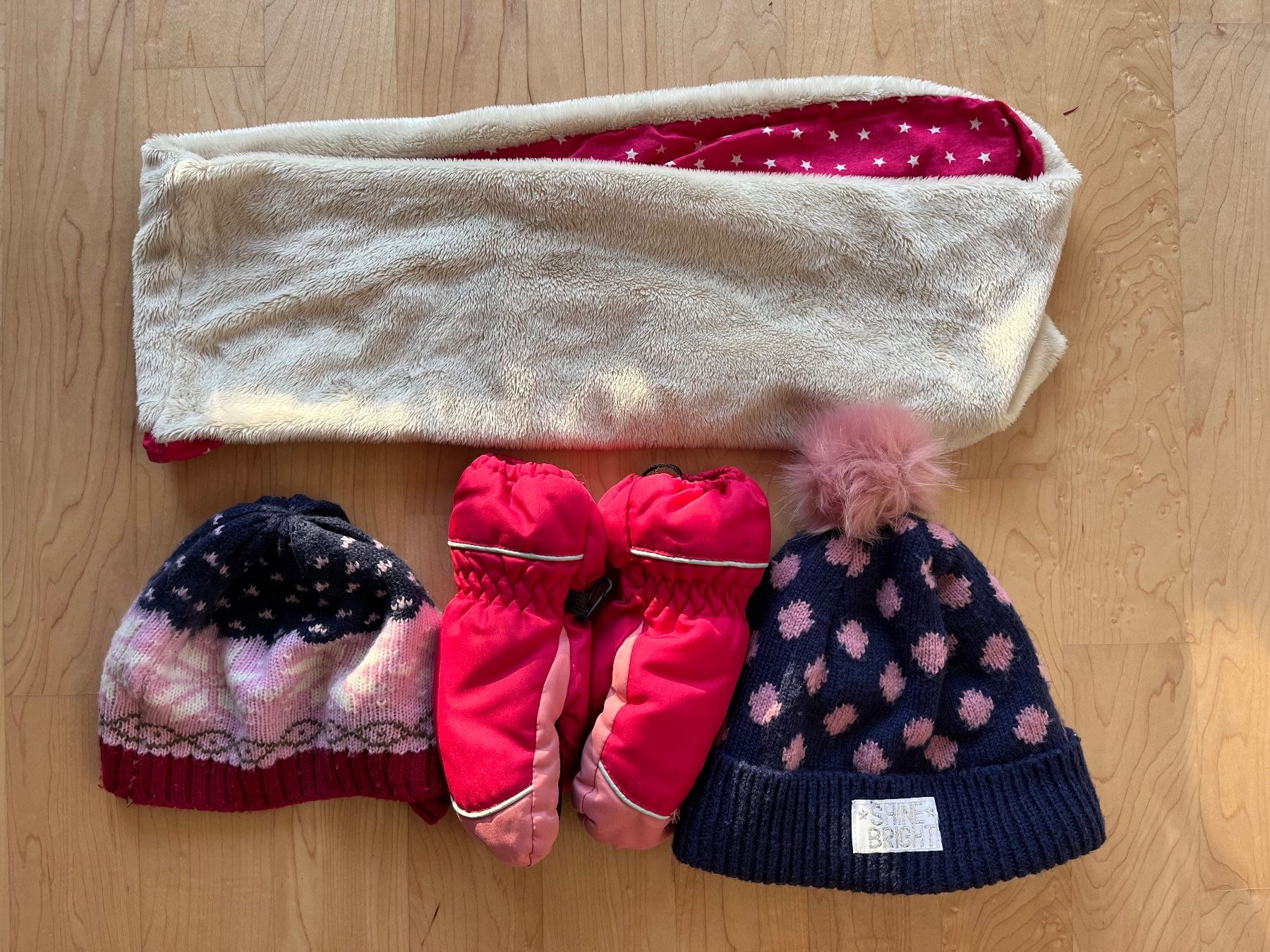 Lotti & Set di vestiti: Winterpaket Mädchen ca. 6 Jahre – Usato da Küttigen venduto da Ricardinella