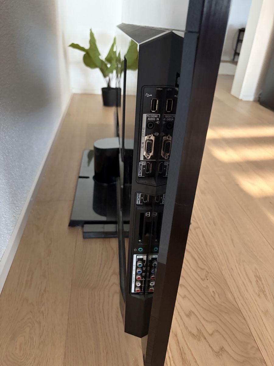 Sony Televisori: Sony Full HD TV KDL-60LX900 – Usato da Zumikon venduto da Simoes93 3