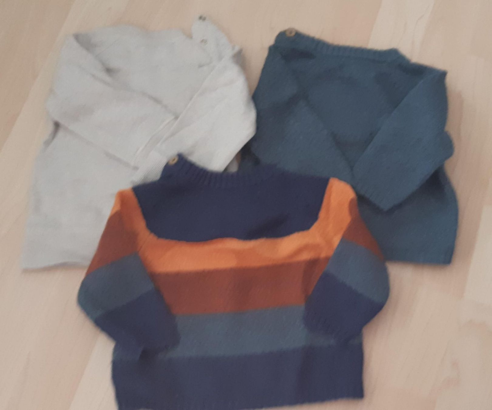 Lotti & Set di vestiti: Junge Kleiderpaket, Gr. 58, 5 Stk. – Usato da sachseln venduto da soficool 2