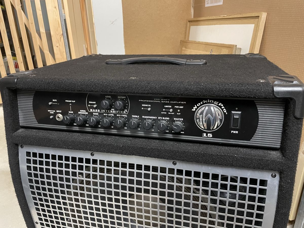Strumenti musicali: SWR BassGuitar Combo Amp – Usato da Riehen venduto da ose58 2