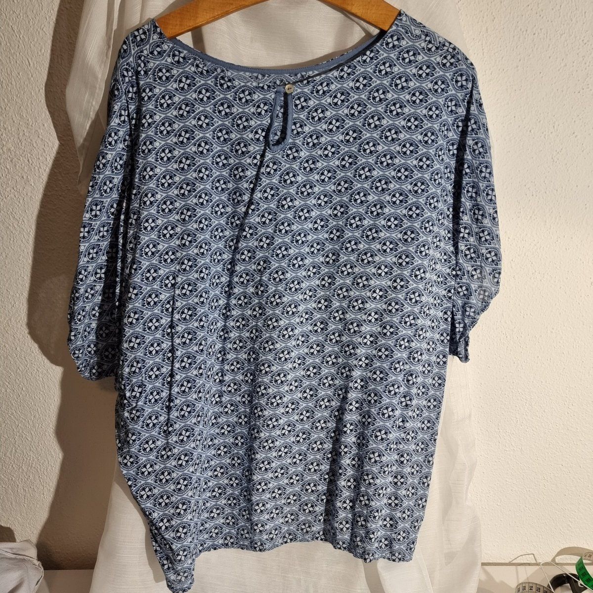 Camicette: Schöne Bluse von Today, Grösse L / 100% Viskose – Nuovo (secondo la descrizione) da Rupperswil venduto da moni_2024 1
