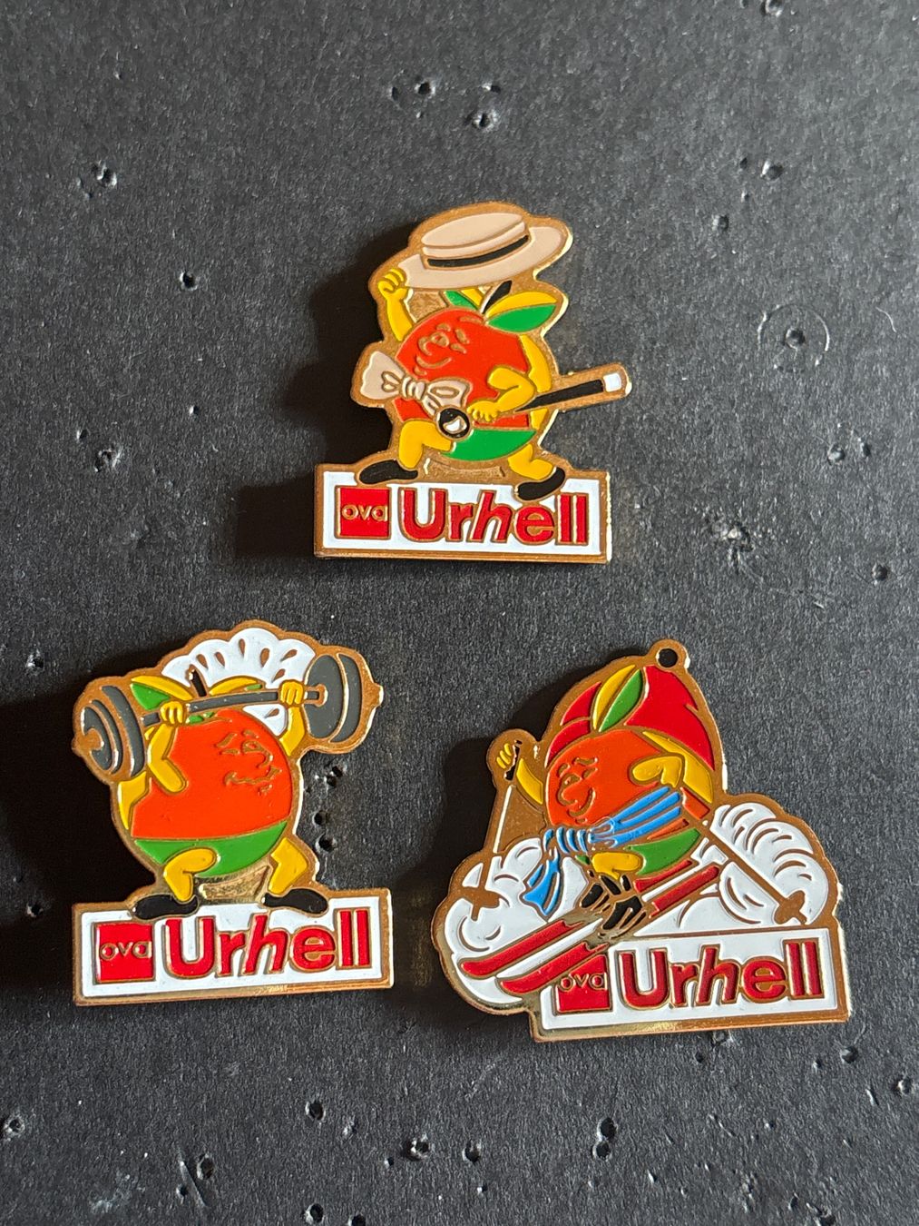 Plaketten & Abzeichen: Pin Urhell Ovo Apfelsaft – Gebraucht aus Lützelflüh-Goldbach von NicoleL.