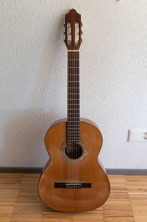 Strumenti musicali: Antonio Lorca Konzertgitarre Modell 10 – Usato da Zuchwil venduto da HFWI