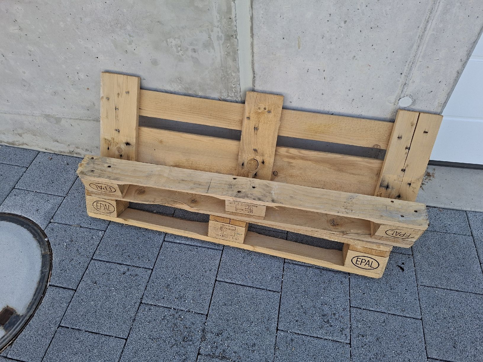 Pallets: Euro-Paletten Resten – Usato da Ballwil venduto da Don-steve