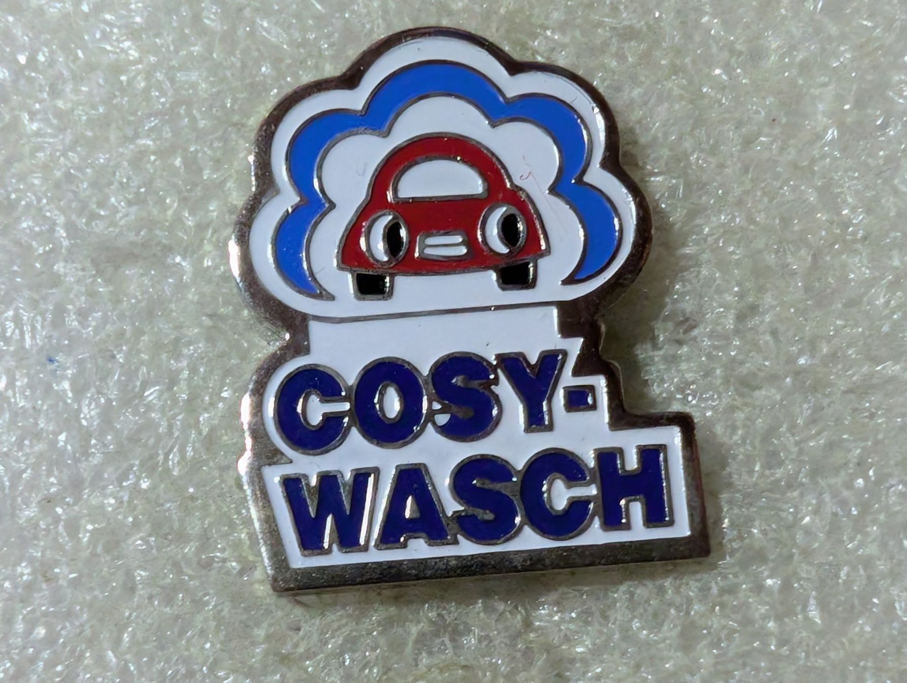 Plaquettes & Badges: Ansteckpin 114: Cosy Wasch – D'occasion à Oppligen par Pin-Fall-Shop