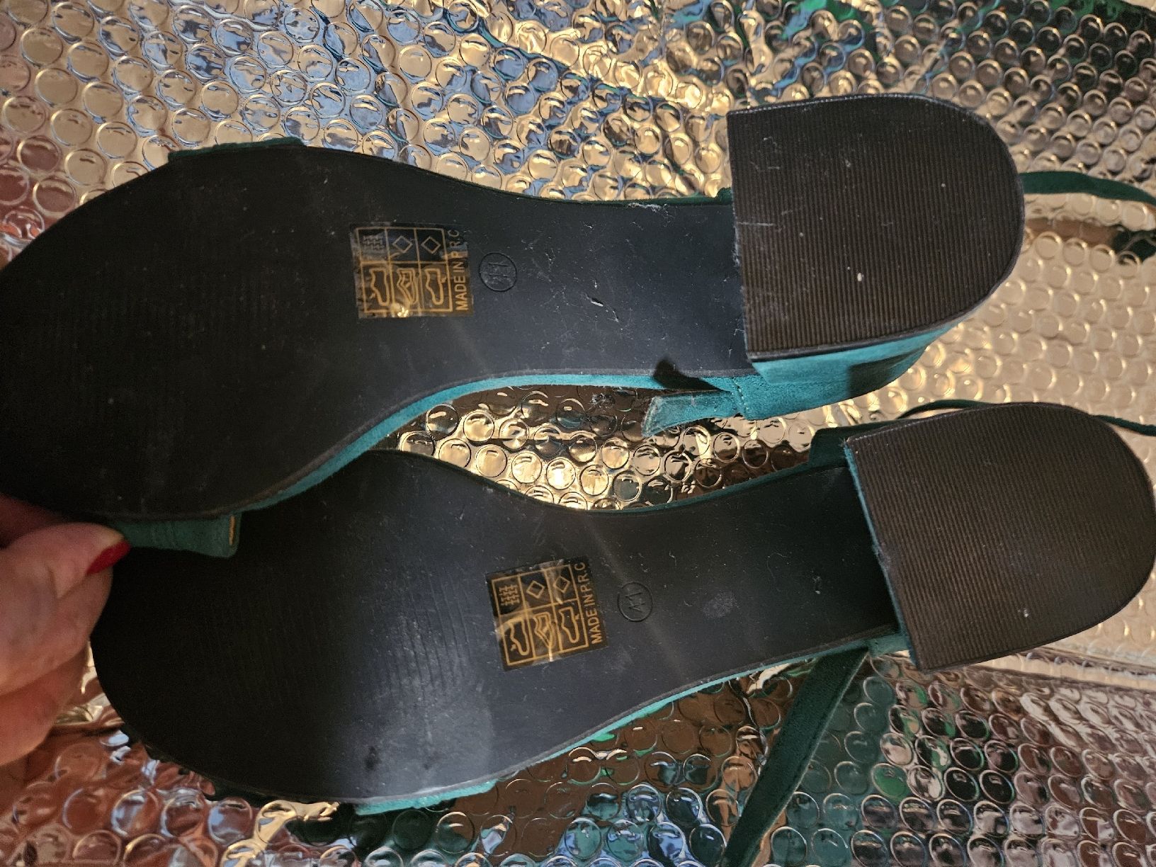 Damenschuhe: Schöne grüne Schuhe – Neu (gemäss Beschreibung) aus Zürich von mel_n6nj 1