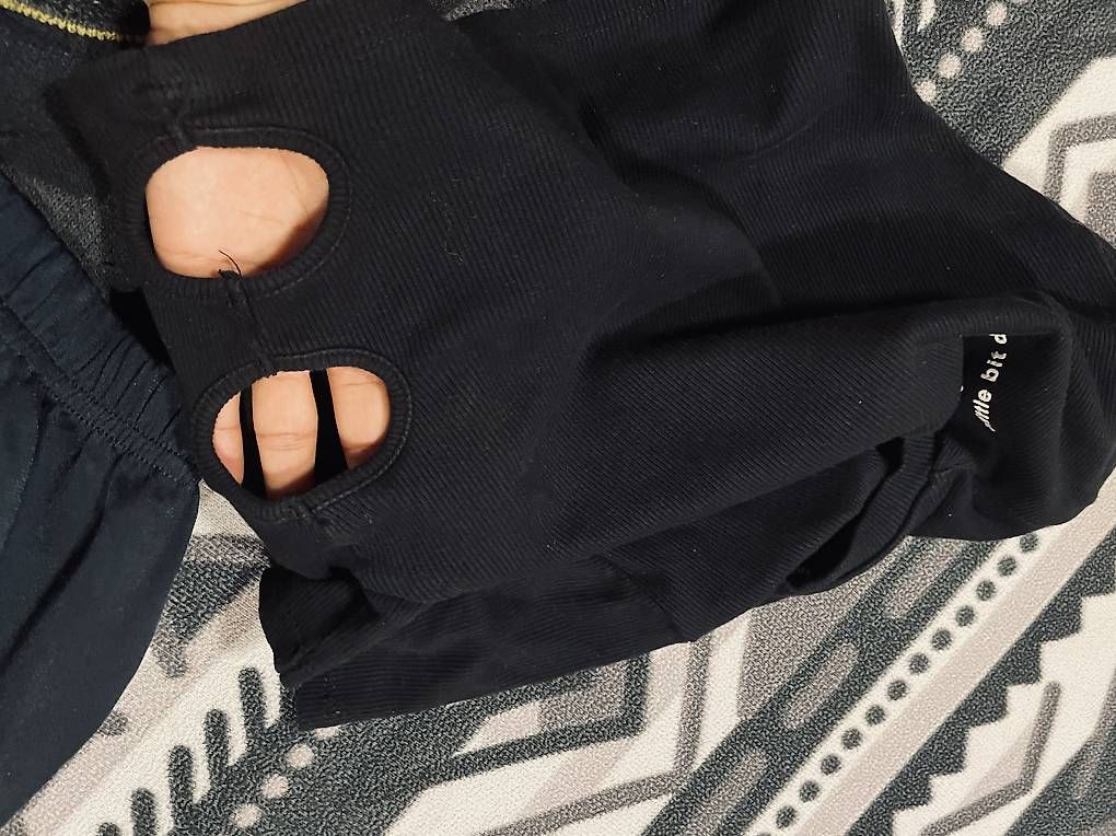 Tally Weijl Top: Black cropped – Usato da Herisau venduto da Ciaoschein 3