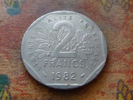 FRANCE  2 Francs  1982  (Z)
