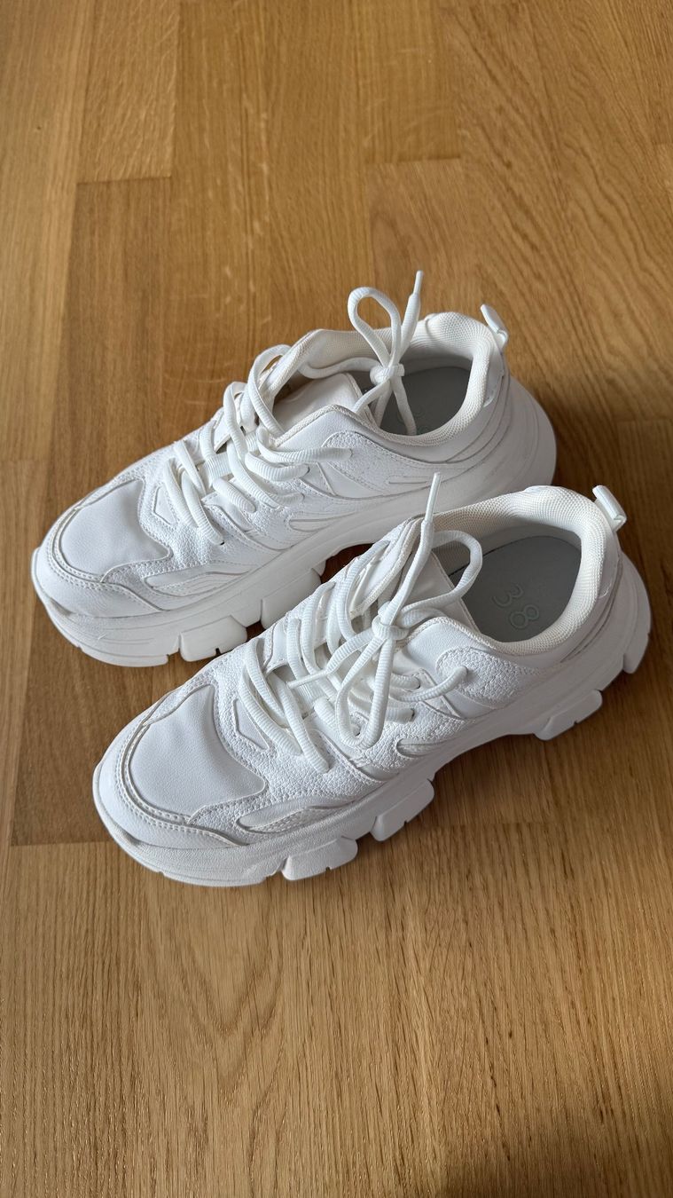 Bershka Damenschuhe: Damenschuhe Gr 38 Bershka – Gebraucht aus Jonen von BMWE369 7