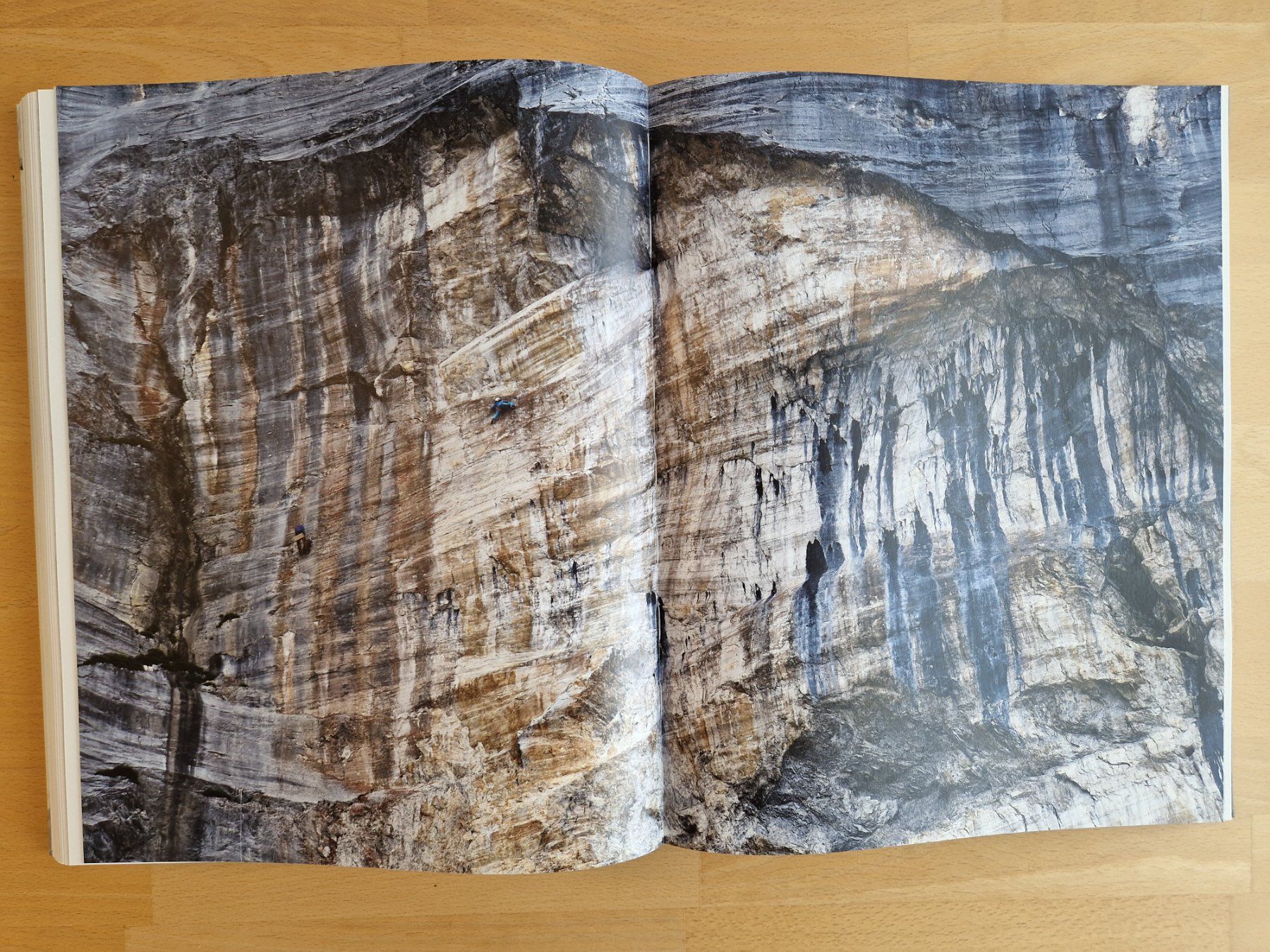 Libri: Mountains  von Robert Bösch – Usato da Zwillikon venduto da Reweto 5