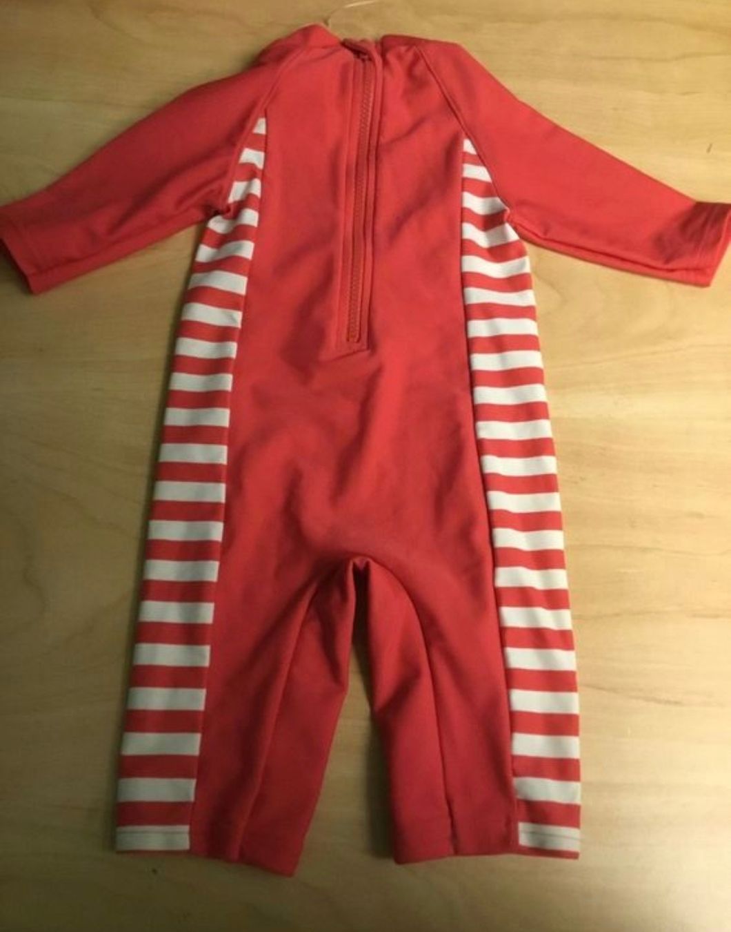 Disney Costumi da bagno & Bikini: UPF 40+ Badeanzug, Minnie Maus – Nuovo (secondo la descrizione) da Hermiswil venduto da Volvorine 1