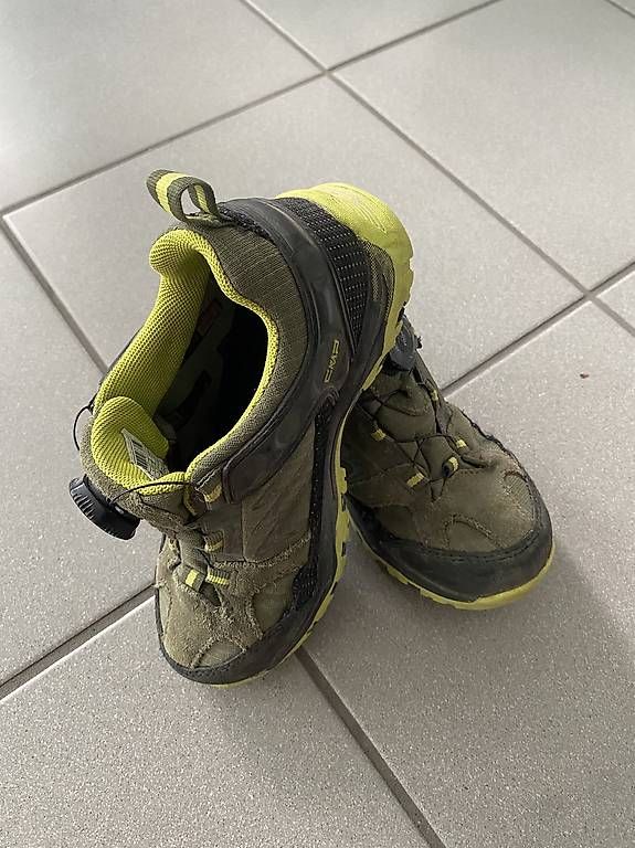 Scarpe per ragazzi: Trekkingschuhe Grösse 32-33, Marke CMP – Usato da Meilen venduto da Dabid