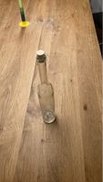 Glasflasche mit Korken