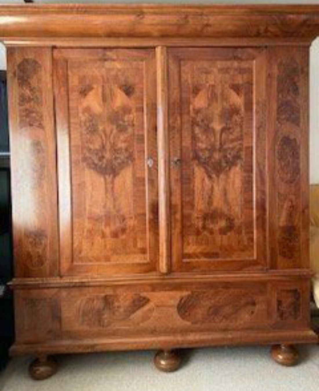 Schränke: Barock Schrank Antik – Gebraucht aus Luzern von TENDIMO