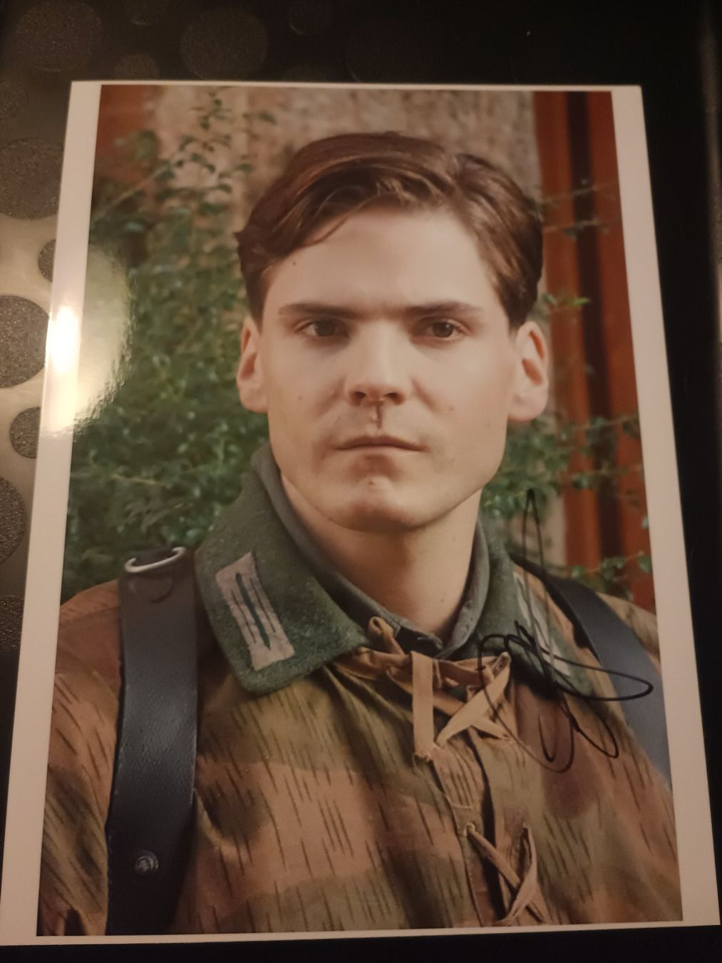 Autografi: Daniel Brühl - handsigniert - 20x30cm – Usato da Menziken venduto da Artographs