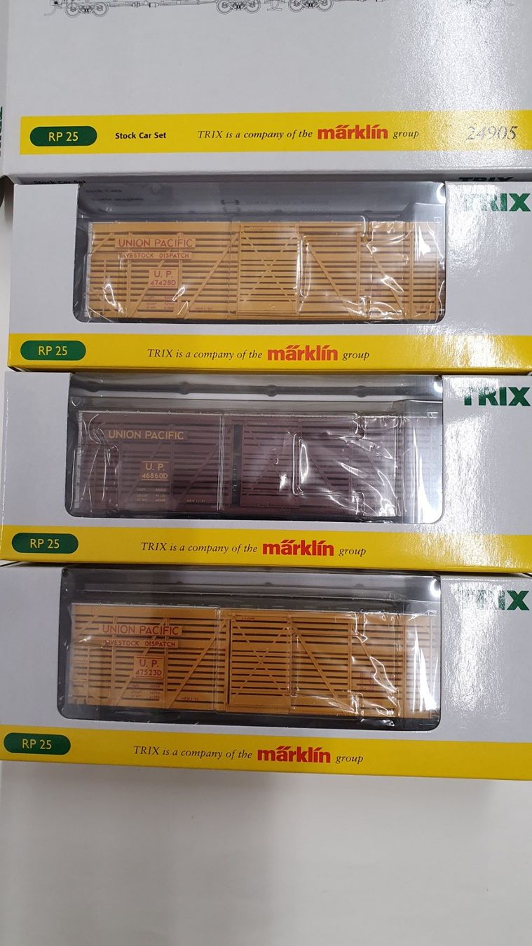 Trix Modellini di ferrovie: TRIX 24905 UP Set Stock Car – Nuovo e nell'imballaggio originale da Würenlos venduto da juruth 1