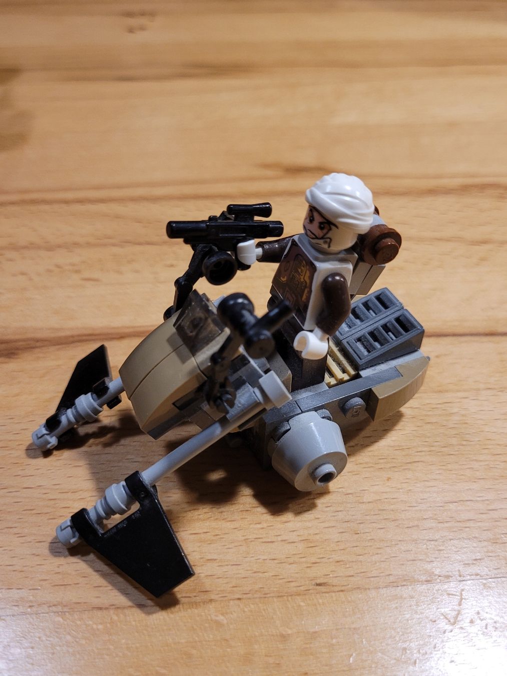 Lego Spielzeuge: Lego Star Wars Eclipse Fighter 75145 – Gebraucht aus Erlinsbach SO von Elso72 1