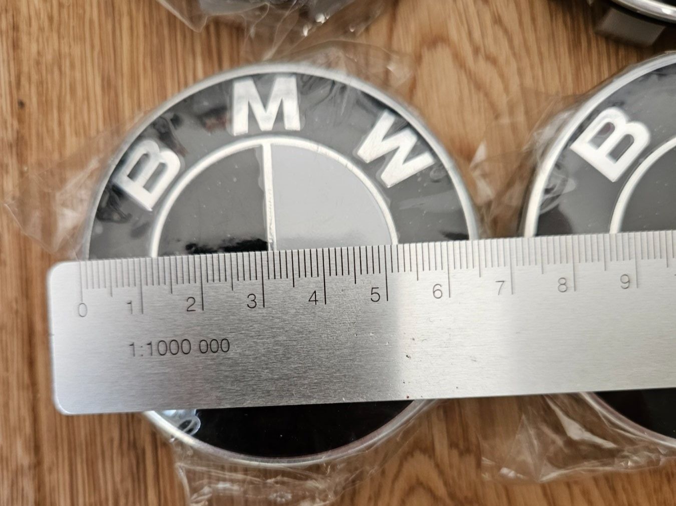 BMW Tutti pezzi di ricambio auto: Bmw Radkappendeckel Schwarz / Weiss – Nuovo (secondo la descrizione) da Bern venduto da Respirit 3