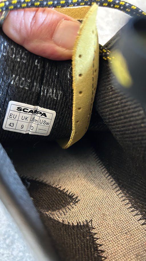 Scarpa Herrenschuhe: Chaussons d'escalade Scarpa Thunder, 43 – Gebraucht aus Fribourg von jimiJ13 2