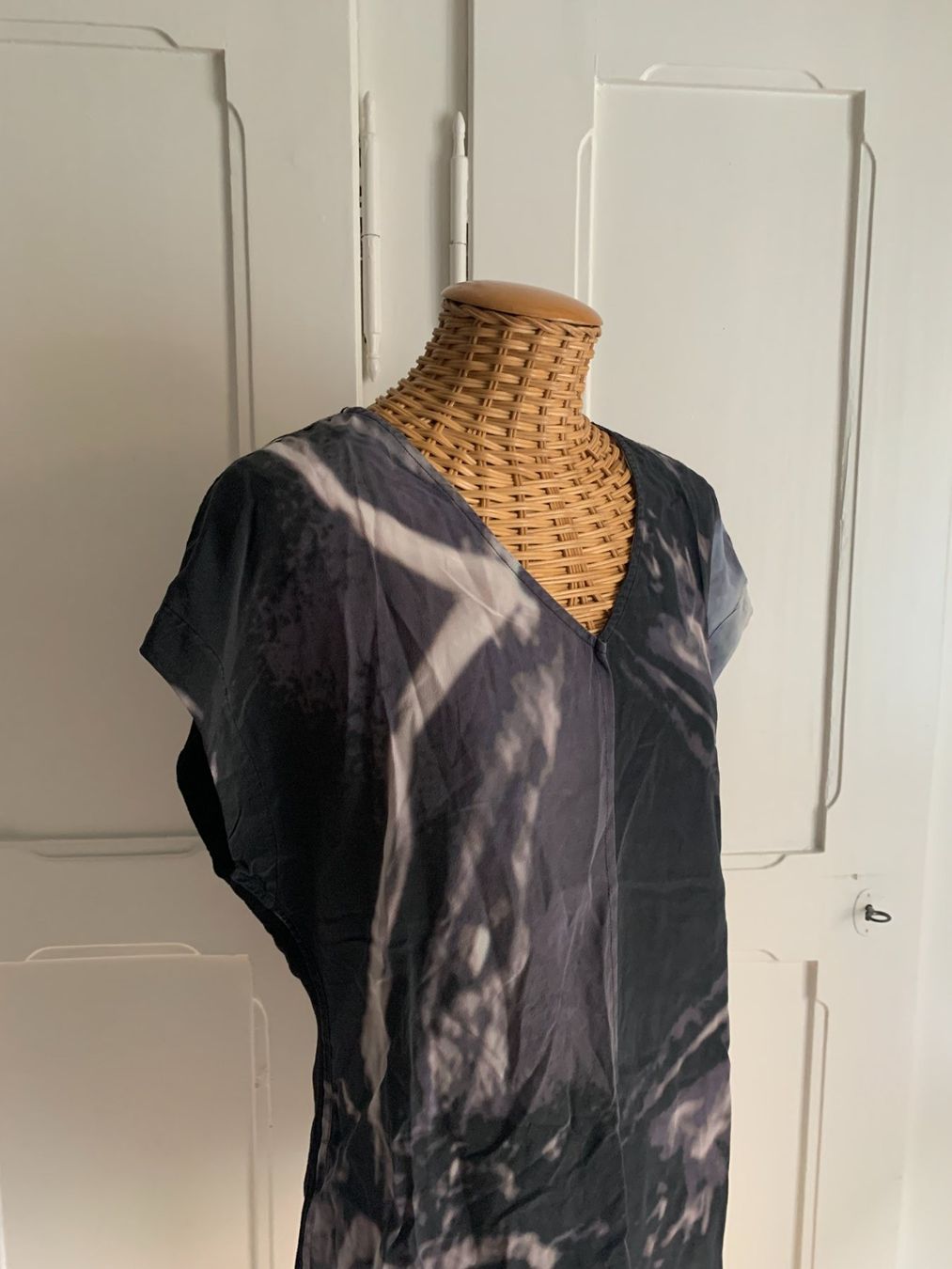 T-shirt: MINT VELVET - Seide Oberteil gemustert 40 – Usato da Zürich venduto da Diazaio 1