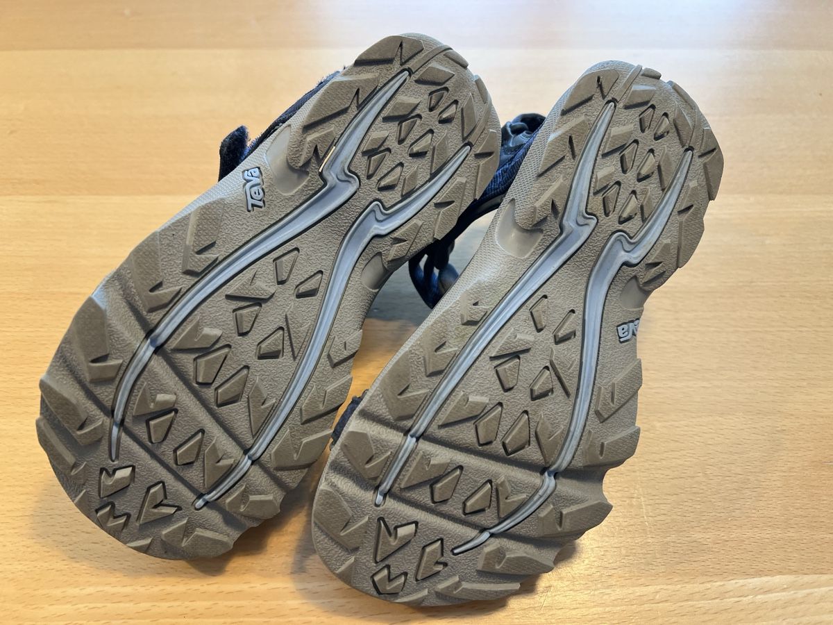 Chaussures garçon: Sandalen Teva 33/34 – D'occasion à Basel par Cabi 2