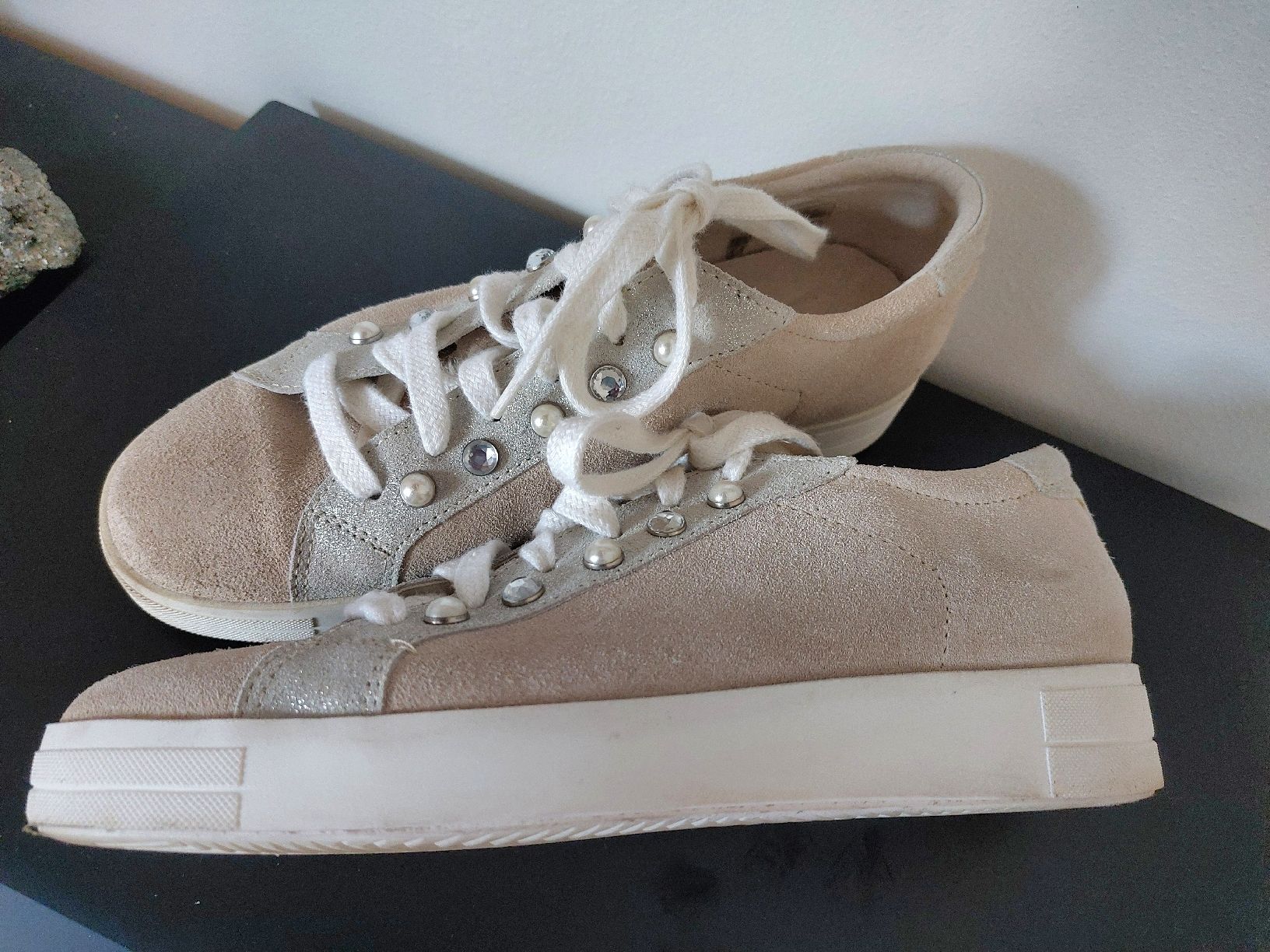 Tamaris Scarpe da donna: Trendy Sneaker Echt Leder Tamaris Gr.38 – Nuovo (secondo la descrizione) da Balsthal venduto da Trendline55 3