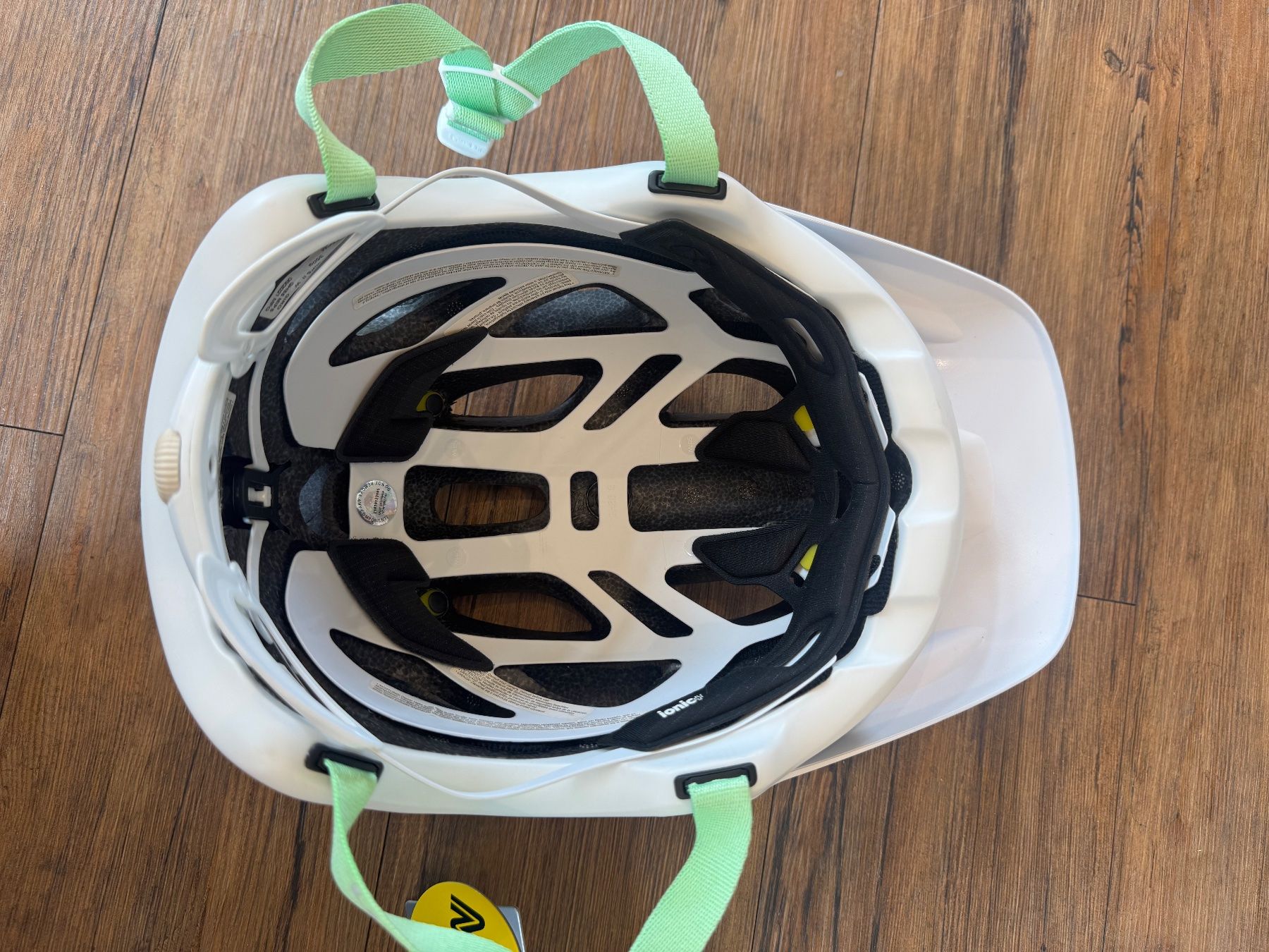 Giro Caschi: Giro Montaro II Mips Helm NEU Gr.S – Nuovo e nell'imballaggio originale da Hochdorf venduto da TreeLeeHochdorf 3