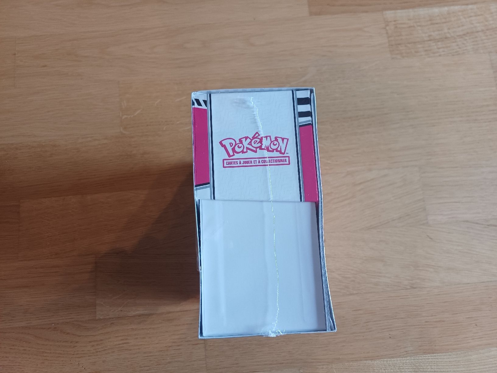 Pokémon Cartes à collectionner: ETB Flammes Blanche FR – Neuf avec emballage d'origine à Bernex par Adrieneagle 3