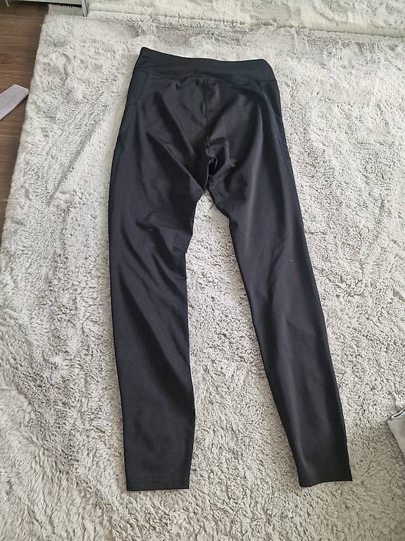Leggings: 2x Leggins Schwarz – Usato da Oberuzwil venduto da sam_l6bb 1