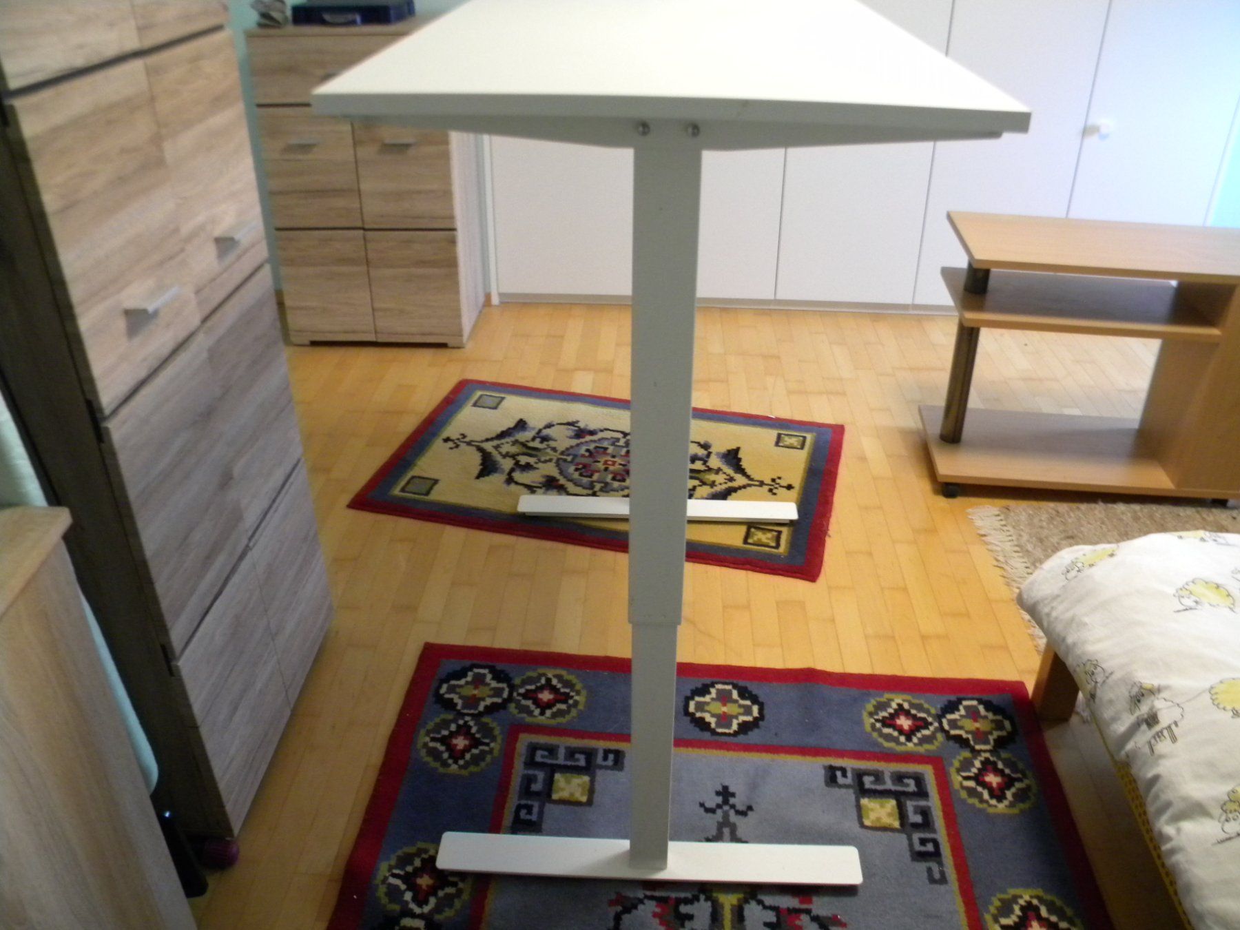 Ikea Tische: Höhenverstelbbarer Tisch – Gebraucht aus Bühler von Wini100 2