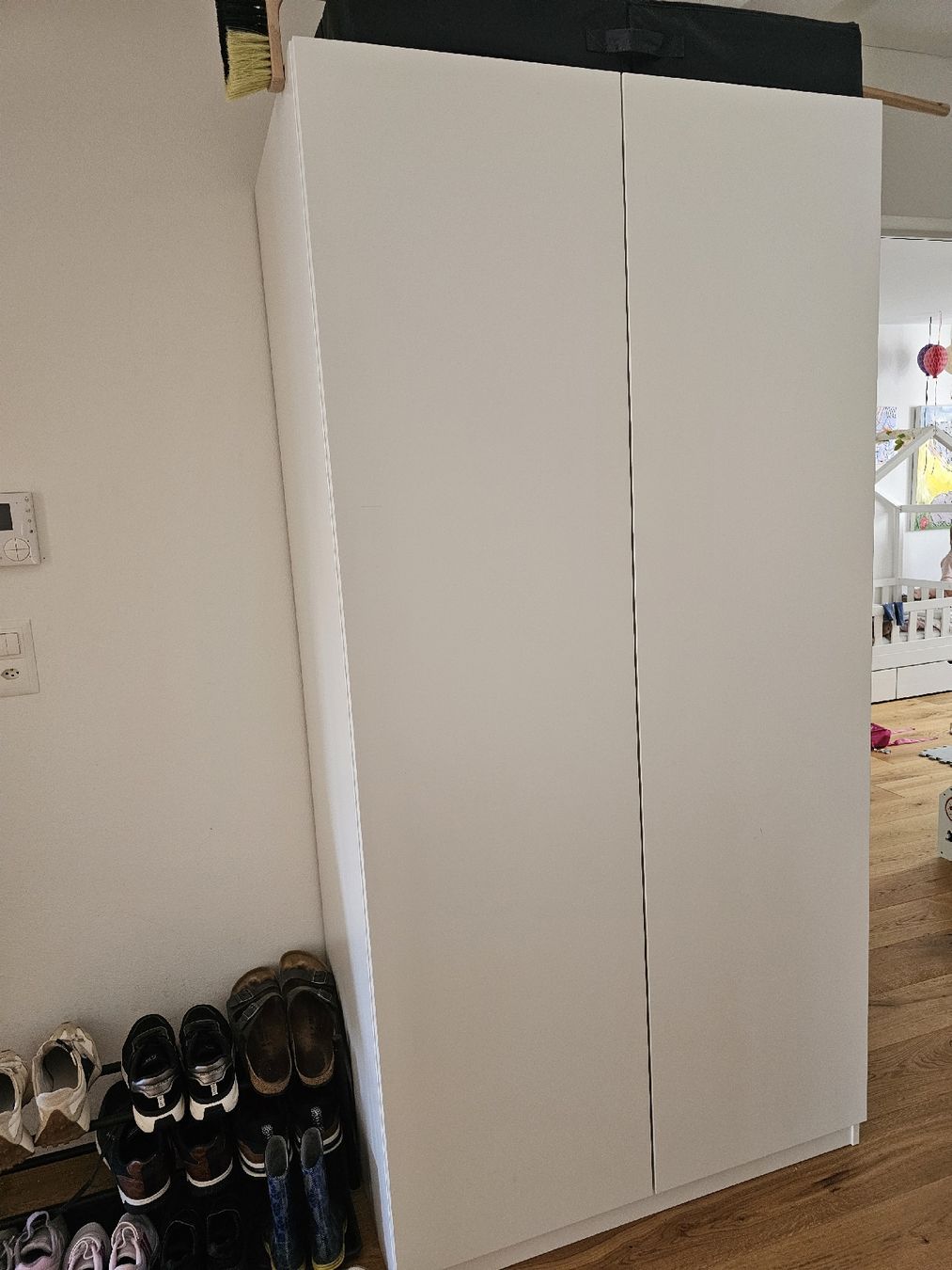 Ikea Armadi: Kleiderschrank  – Nuovo (secondo la descrizione) da Basel venduto da vel_w2tr