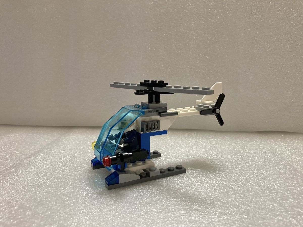 Lego Kit di costruzioni: LEGO City Polizei-Helikopter 30351 – Usato da Niederweningen venduto da Peugette 1