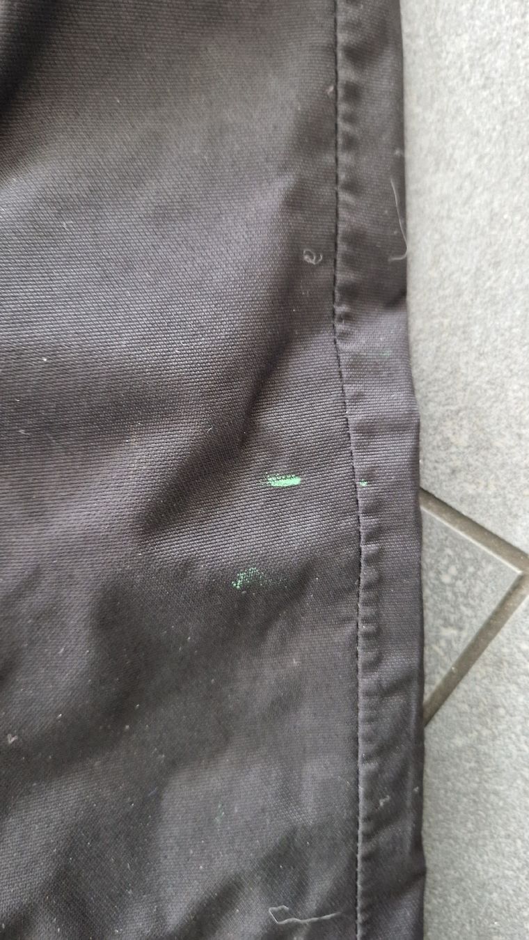 Pantaloni: Hardshellhose H&M Gr. 134 – Usato da Bätterkinden venduto da Reniderella 1