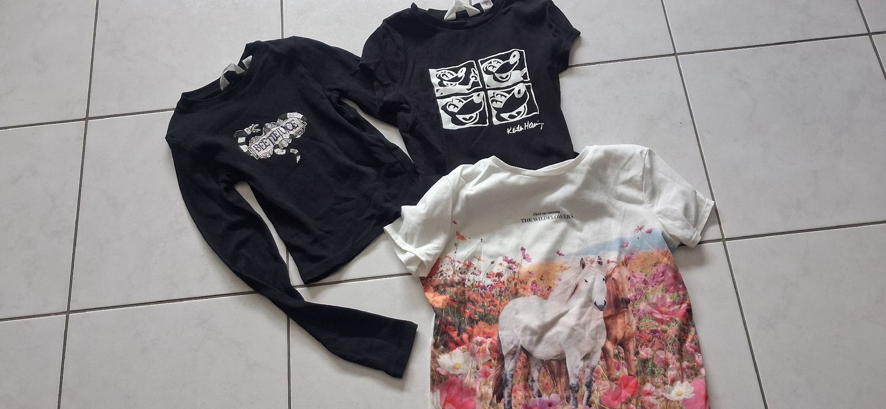 Lotti & Set di vestiti: Kleiderpaket Mädchen – Usato da Salgesch venduto da nicc79 1