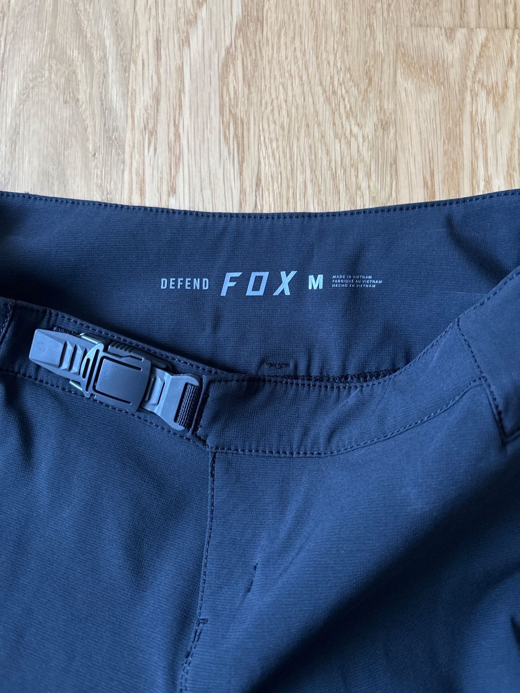 Fox Pantalons: Damen Fox Defender Bikeshorts M – Neuf (Voir description) à Rünenberg par ZwergLi100 2