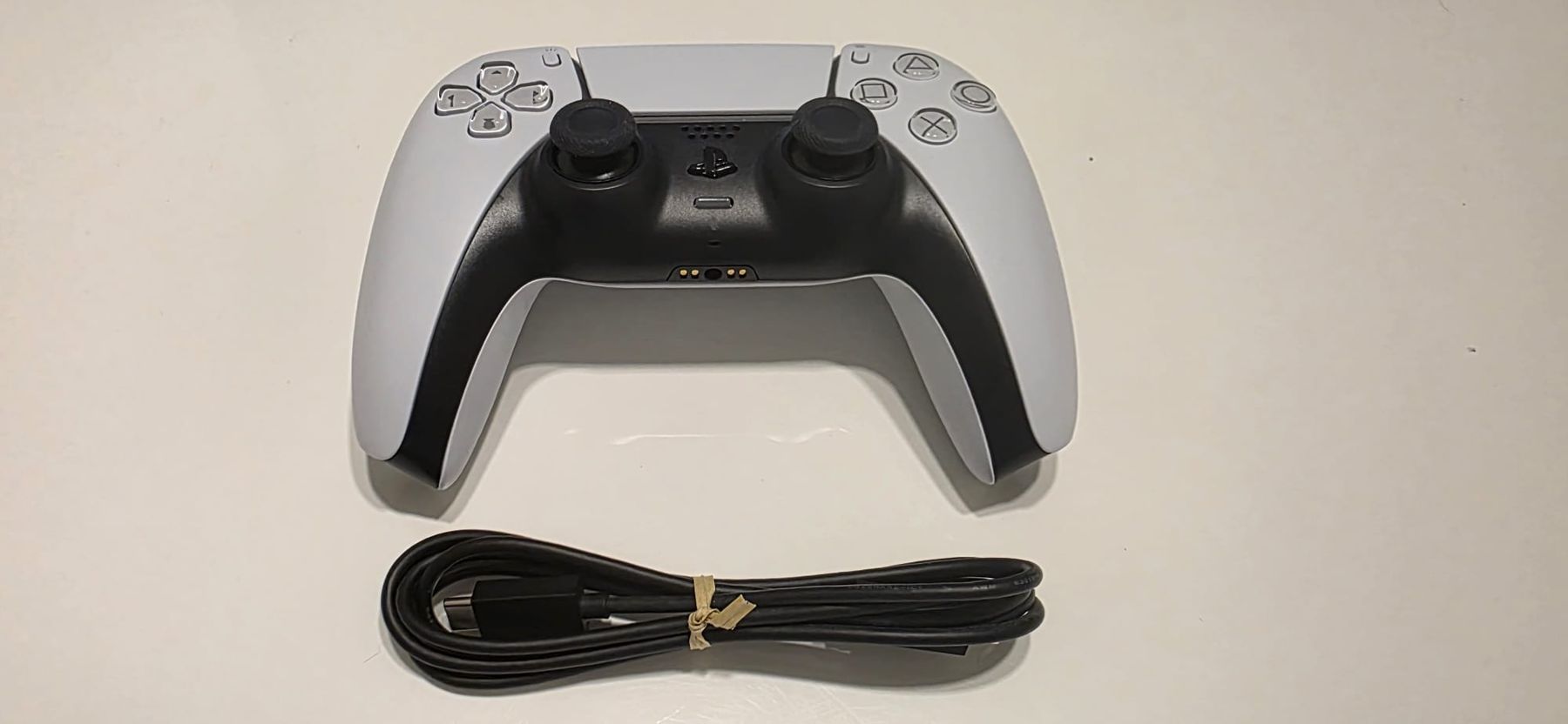 Sony Console: Sony PlayStation 5 Pro 2 TB mit OVP, Controller & Zubehör – Usato da Kriens venduto da Merida67 5