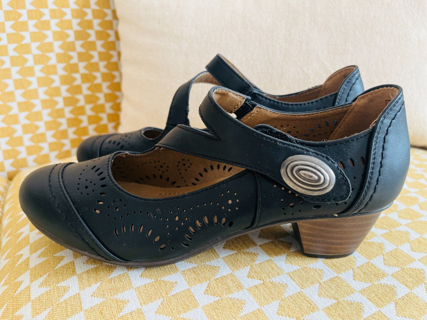 Scarpe da donna: Ballerinas/Pumps - mit Absatz - Grösse 39 – Nuovo (secondo la descrizione) da St. Gallen venduto da BikeladyShop
