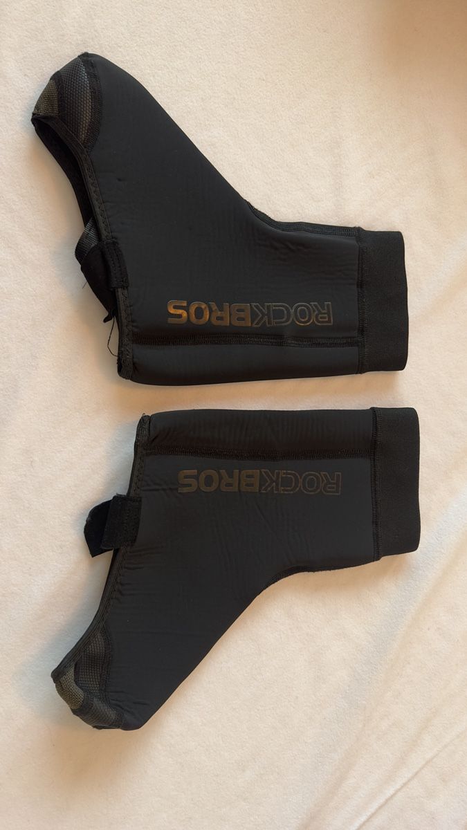 Scarpe da uomo: Couvre-Chaussures Rockbros – Usato da Misery venduto da DanielSilva47