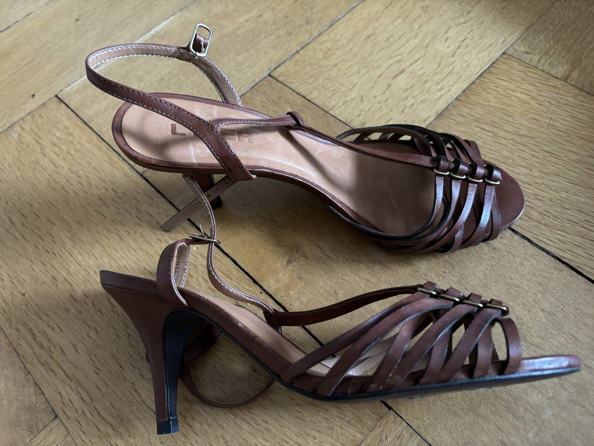 Scarpe da donna: Ledersandalen, Grösse 39 – Usato da Zürich venduto da gucks 1