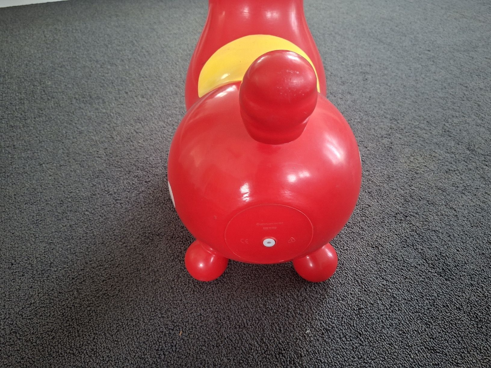 Spielzeuge: Rody Hüpfpferd rot mit gelbem Sattel – Gebraucht aus Gebenstorf von moseran13 3