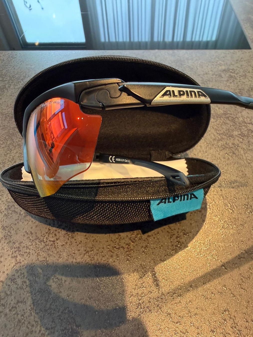 Alpina Brillen & Gläser: Sonnenbrille – Gebraucht aus Niederwil SG von schj-098 1
