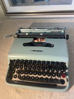 Schreibmaschine Olivetti Lettera 22 mit Koffer, gebraucht