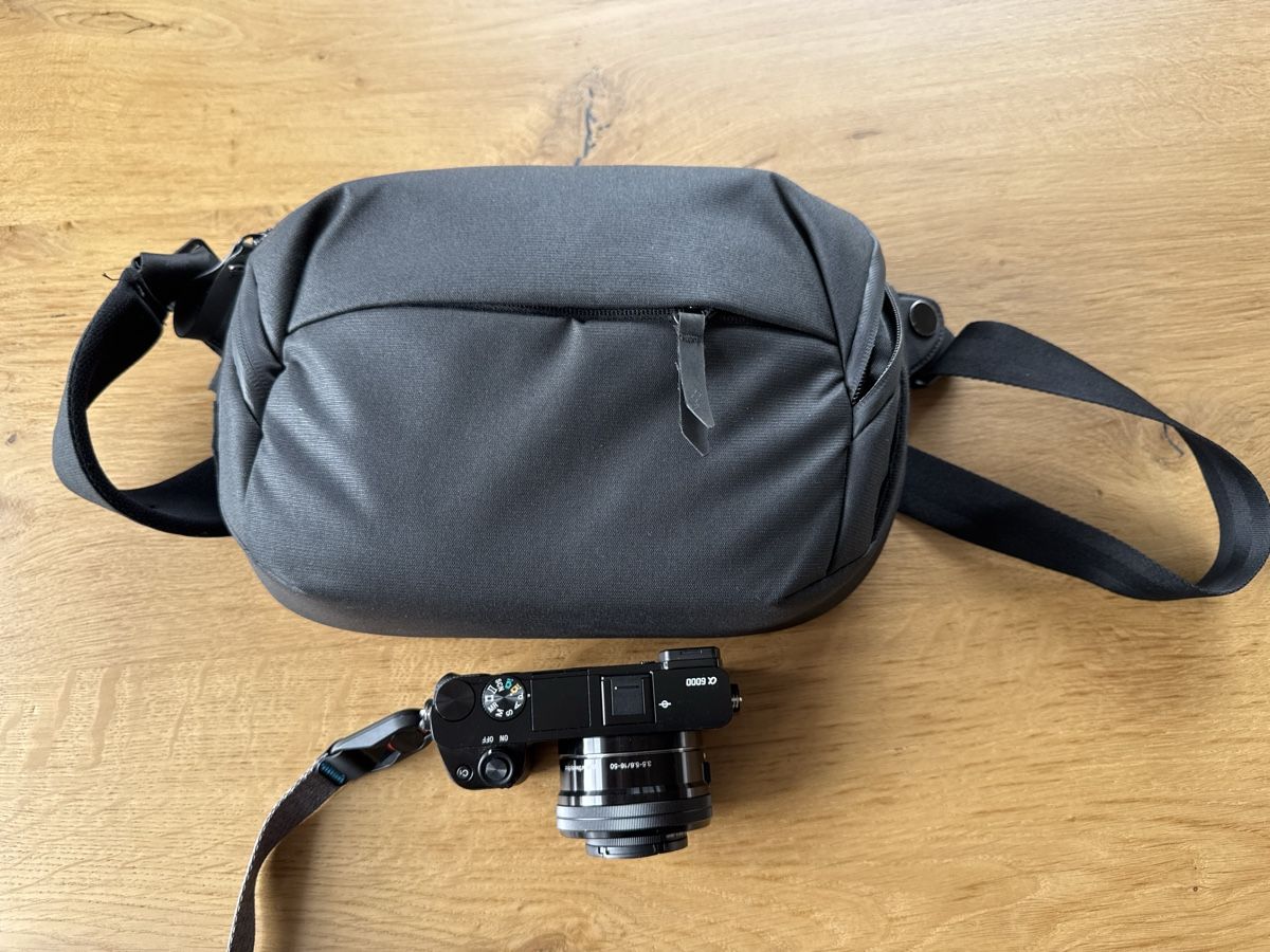 Sony Kamera: Sony A6000 mit Peakdesign Handschlaufe, Tasche u Hoya Filter – Gebraucht aus Oberlunkhofen von ste_vtj5 5