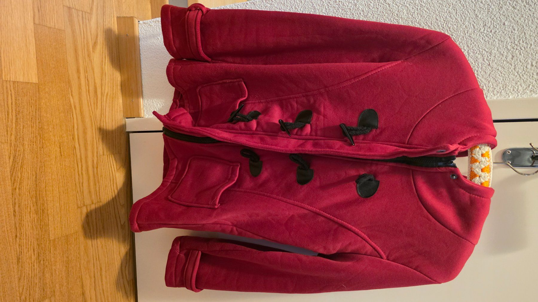 Giacche: Warme, rote Winterjacke, Grösse M. – Usato da Gränichen venduto da Namchii 2