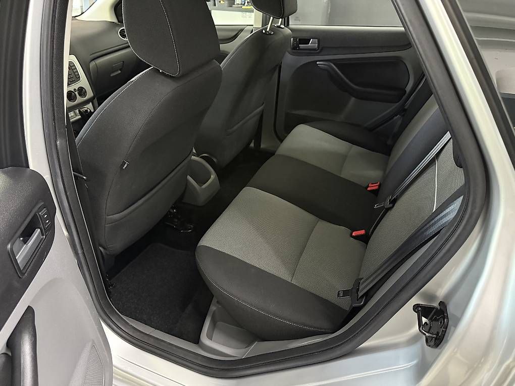 Autos: FORD FOCUS AUTOMATIQUE  – Gebraucht aus Tramelan von mus_yy82 4