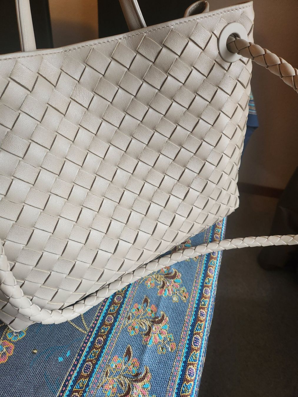 Bottega Veneta Taschen für Damen: Bottega Veneta " Andiamo. Medium. – Gebraucht aus Dietikon von Oxana01 5