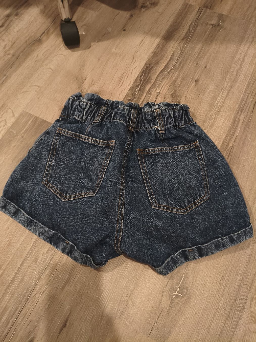 Jeans: Pantaloncini di Jeans – D'occasion à Bioggio par OresteIronix
